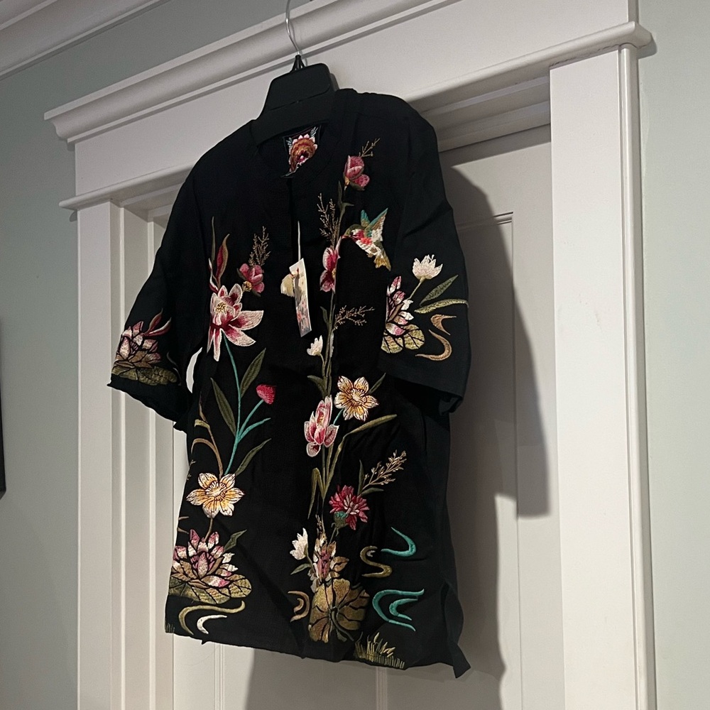 Johnny Was "Maisie" top with floral and tiger embroidery - Sz. L - Picture 9 of 11